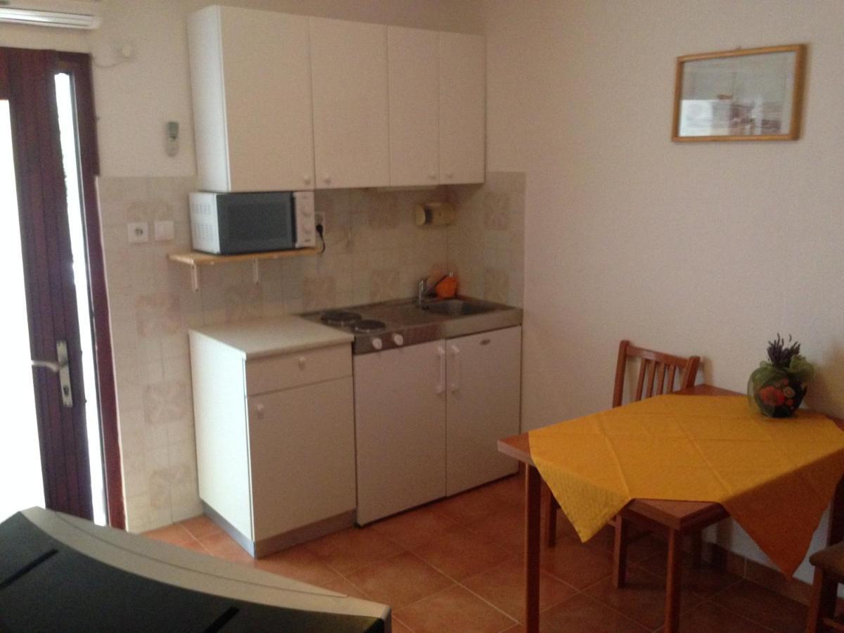 B&B Pansion Jure Matijevic Sveta Nedelja  Buitenkant foto