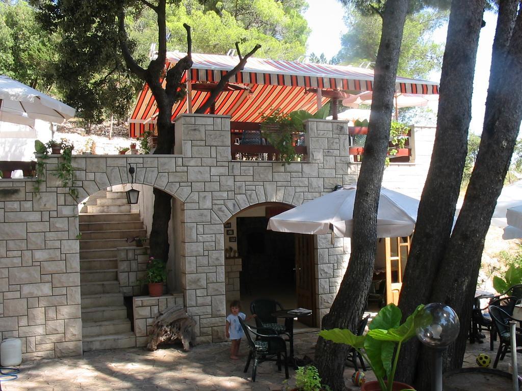 B&B Pansion Jure Matijevic Sveta Nedelja  Buitenkant foto